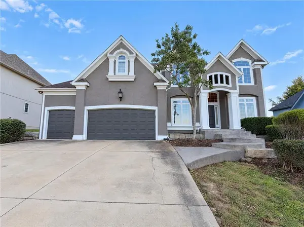 4509 NE Ridgeline CIR, Lee's Summit, MO 64064