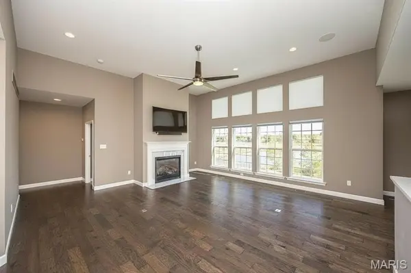 547 Miralago Shore DR, Cottleville, MO 63376