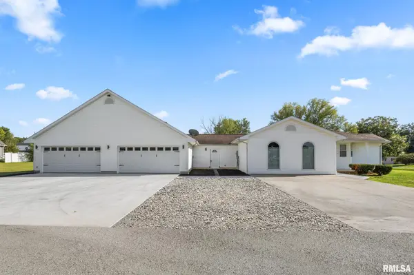 12335 BERMUDA DR, Marion, IL 62959
