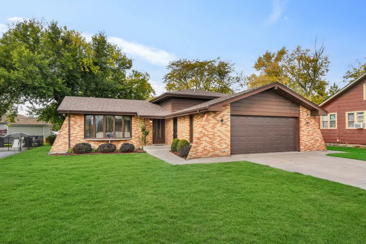 16112 Woodlawn West AVE, South Holland, IL 60473