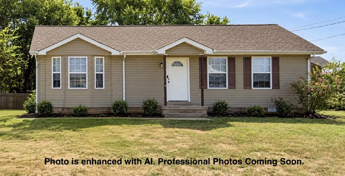 922 Van Buren Ave, Oak Grove, KY 42262