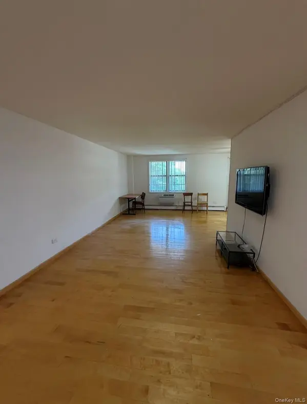 140-55 34th AVE #4R, Flushing, NY 11354