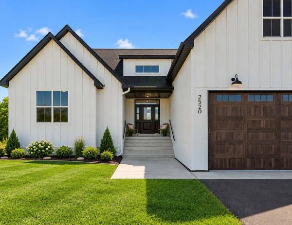 2520 230th CT NW, Saint Francis, MN 55070