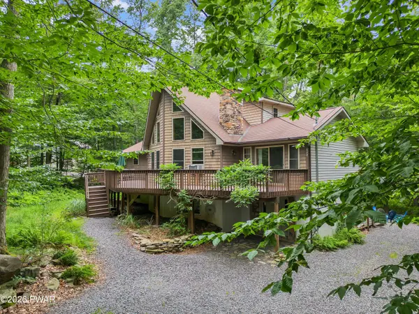109 Norton DR, Gouldsboro, PA 18424