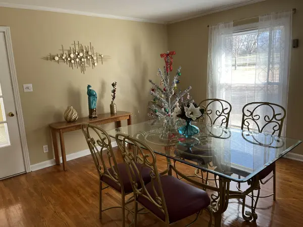 1310 Trotwood Ave, Columbia, TN 38401