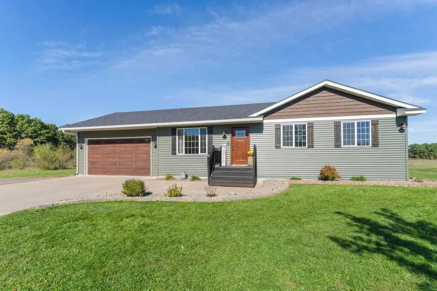 9569 291st AVE NE, North Branch, MN 55056
