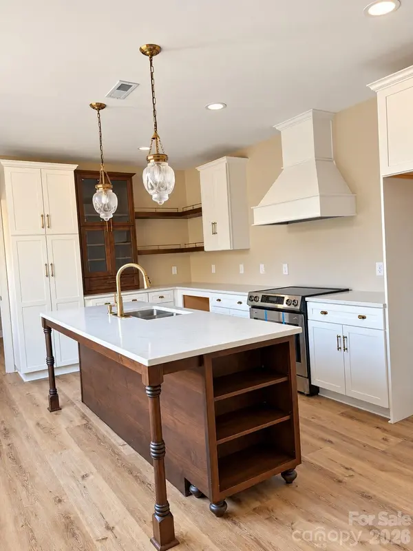 49354 Reeves Island RD, Misenheimer, NC 28109