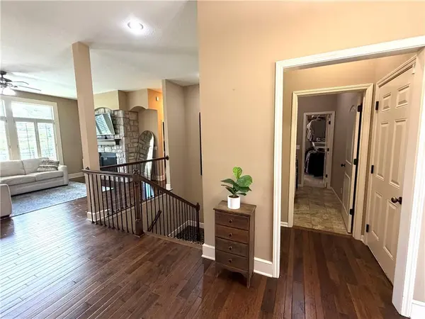 561 N Evergreen ST, Gardner, KS 66030