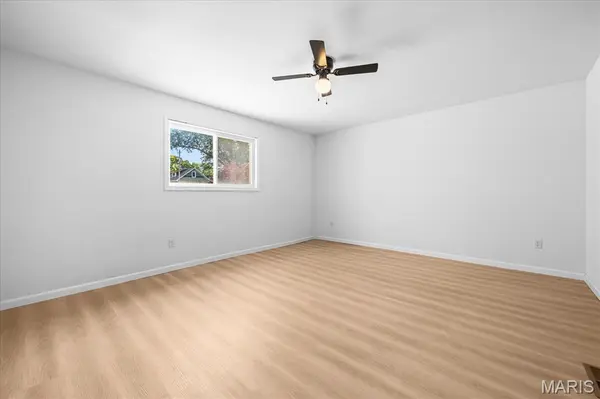 319 W Laurel ST, Millstadt, IL 62260