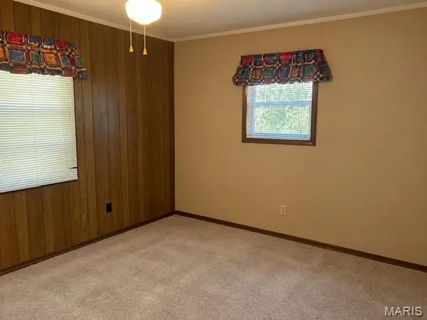 415 Stafford Dr, Portageville, MO 63873
