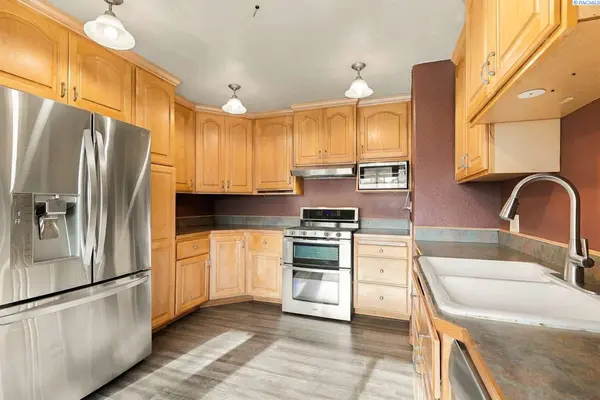 2400 Concord, Richland, WA 99352