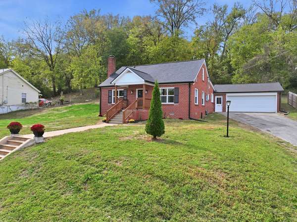 311 Edgewood Ave, Mount Pleasant, TN 38474