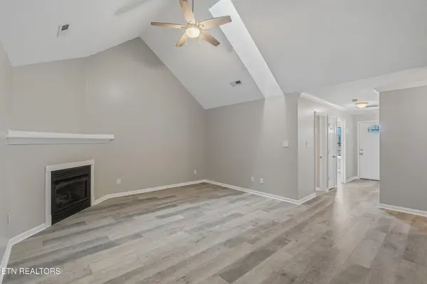 220 El Grande Lane, Lenoir City, TN 37771