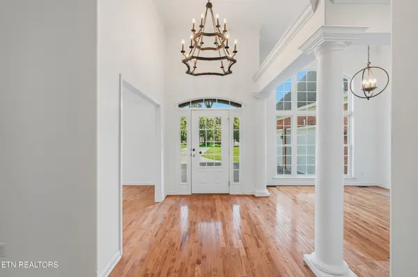 267 Paradise Lane, Jacksboro, TN 37757