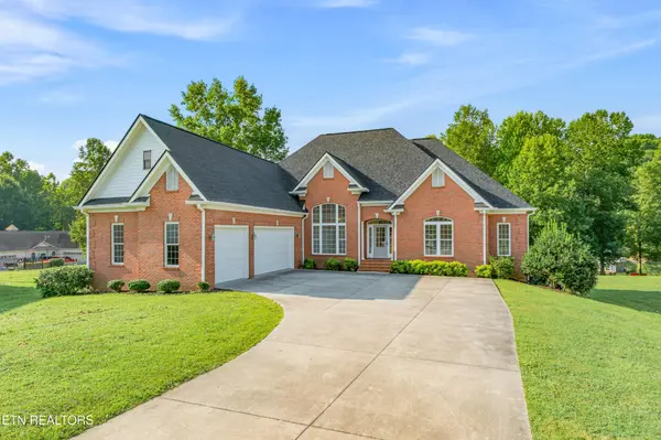 267 Paradise Lane, Jacksboro, TN 37757
