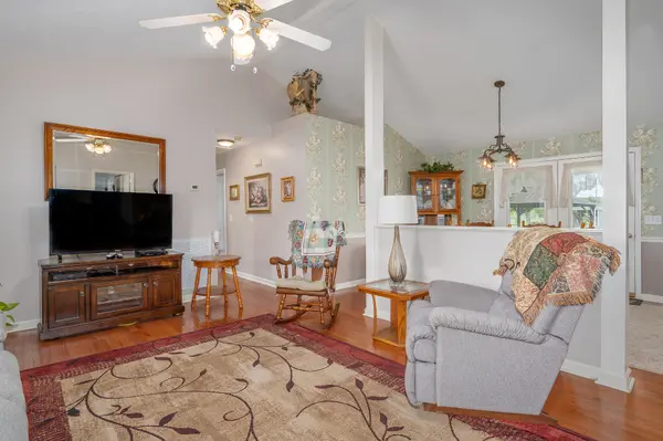 5123 E Division St, Mount Juliet, TN 37122