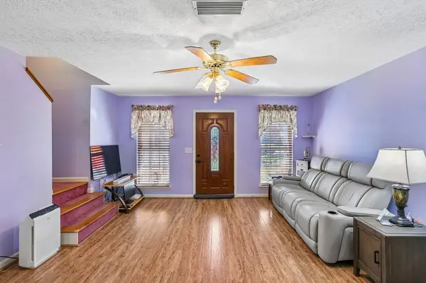 712 Williamsburg Dr, Smyrna, TN 37167