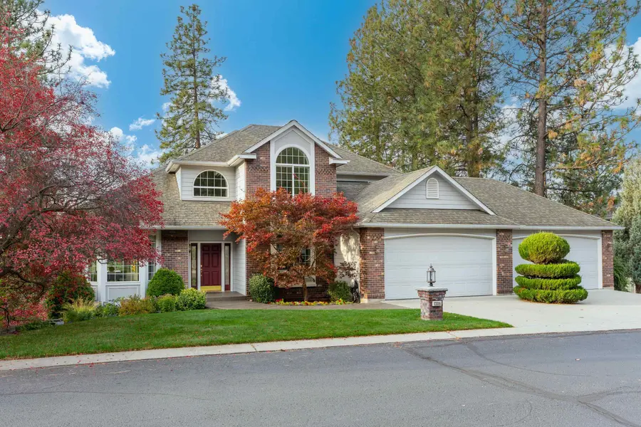1306 E Blackwood Ln, Spokane, WA 99223