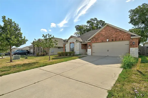 1121 Violet LN, Kyle, TX 78640
