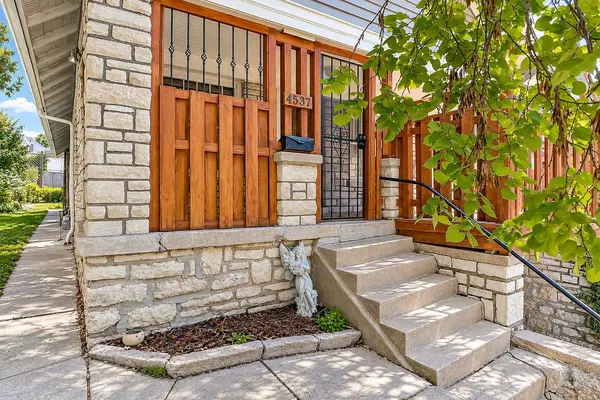 4537 Cambridge ST, Kansas City, KS 66103