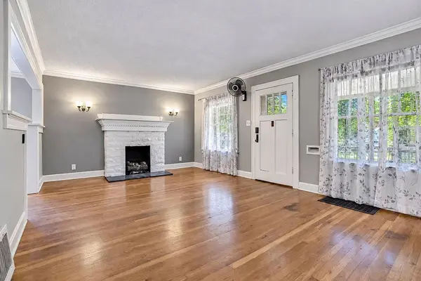 4537 Cambridge ST, Kansas City, KS 66103