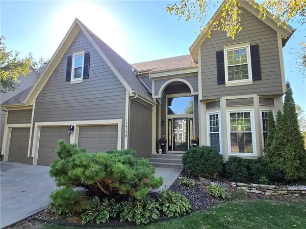 12738 King ST, Overland Park, KS 66213