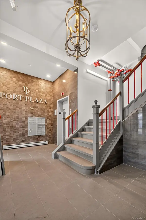 1 Herbert AVE #2E, Port Washington, NY 11050
