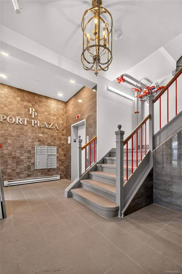 1 Herbert AVE #2E, Port Washington, NY 11050