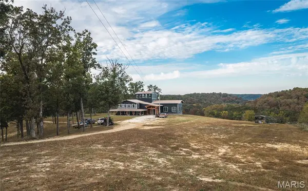 407 Boeckman Bridge RD, St Elizabeth, MO 65047