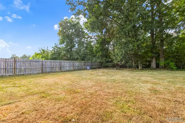 108 Sweetgum DR, Troy, MO 63379