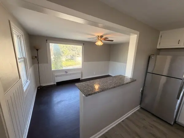 124 E State ST #2, North Aurora, IL 60542