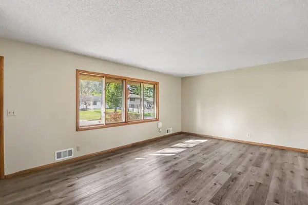 3106 64th AVE N, Brooklyn Center, MN 55429