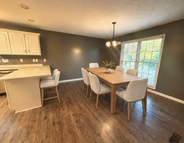 614 Ashbury Cir, Hopkinsville, KY 42240