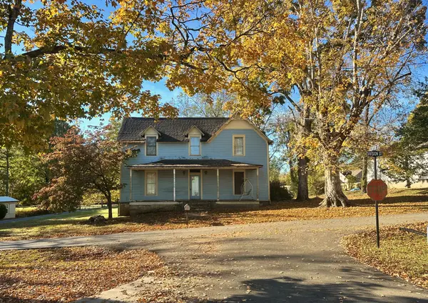 110 Division St, Normandy, TN 37360