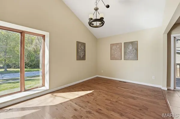 257 Treasure CV, Ballwin, MO 63021