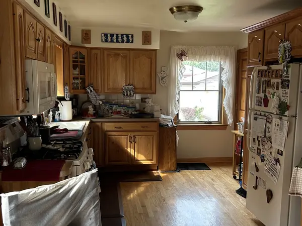 5908 W 64th ST, Chicago, IL 60638