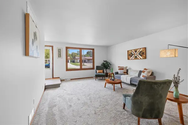 827 HILLCREST HTS, Green Bay, WI 54313