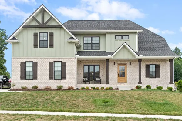 104 Sawyer Ct, Clarksville, TN 37043