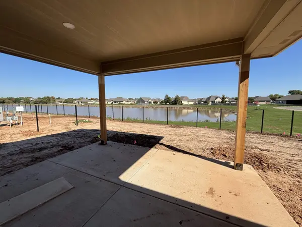 802 N Wheatland St, Wichita, KS 67235