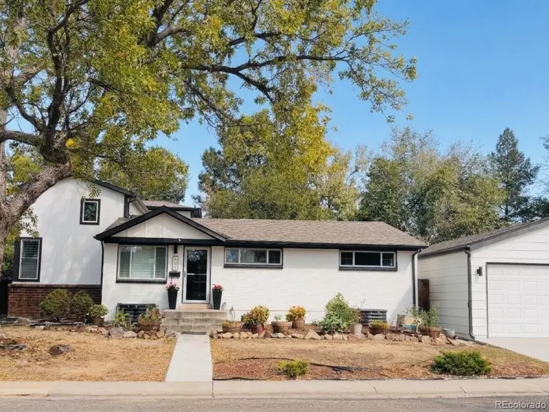 705 W Nassau, Englewood, CO 80110