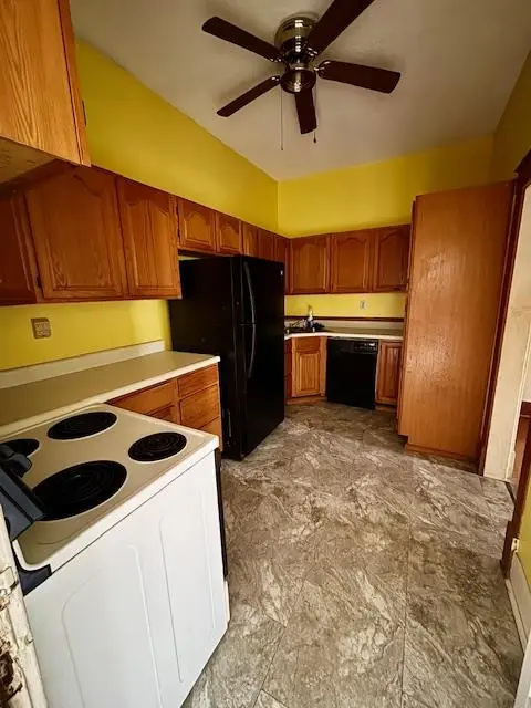 905 Union ST, Oskaloosa, KS 66066