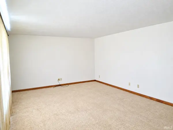 5358 E Woodruff DR, New Castle, IN 47362-9328