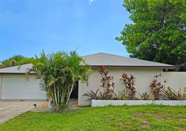 6545 WATERFORD CIR, Sarasota, FL 34238