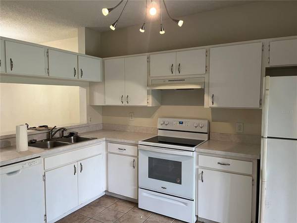 435 COUNTRYSIDE KEY BLVD, Oldsmar, FL 34677