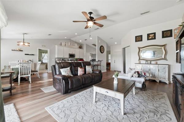 828 ULMER RD, Frostproof, FL 33843