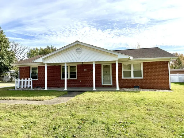 807 N Otis ST, Marion, IL 62959