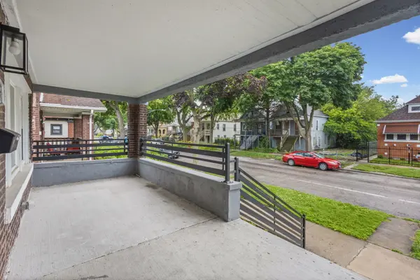 8523 S Colfax AVE, Chicago, IL 60617