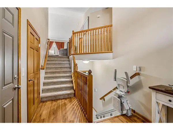 1016 Lilac CT, Shakopee, MN 55379