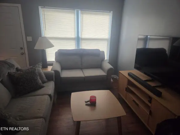 11208 Concord Woods Drive, Knoxville, TN 37934
