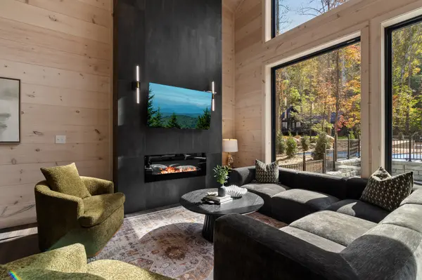 4150 Fontaine Way, Gatlinburg, TN 37738